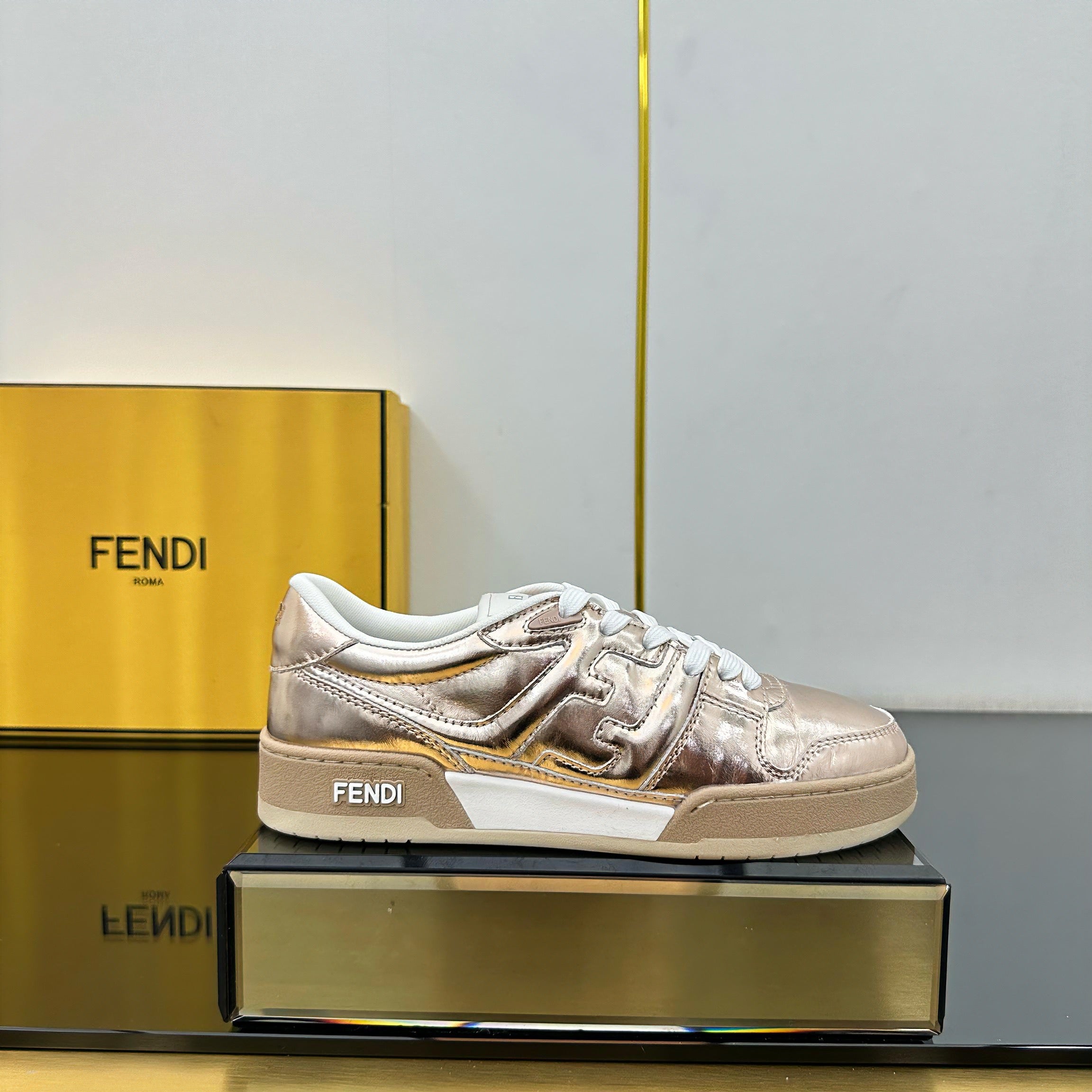 Z2Q105F419 Popular high-quality Shoes