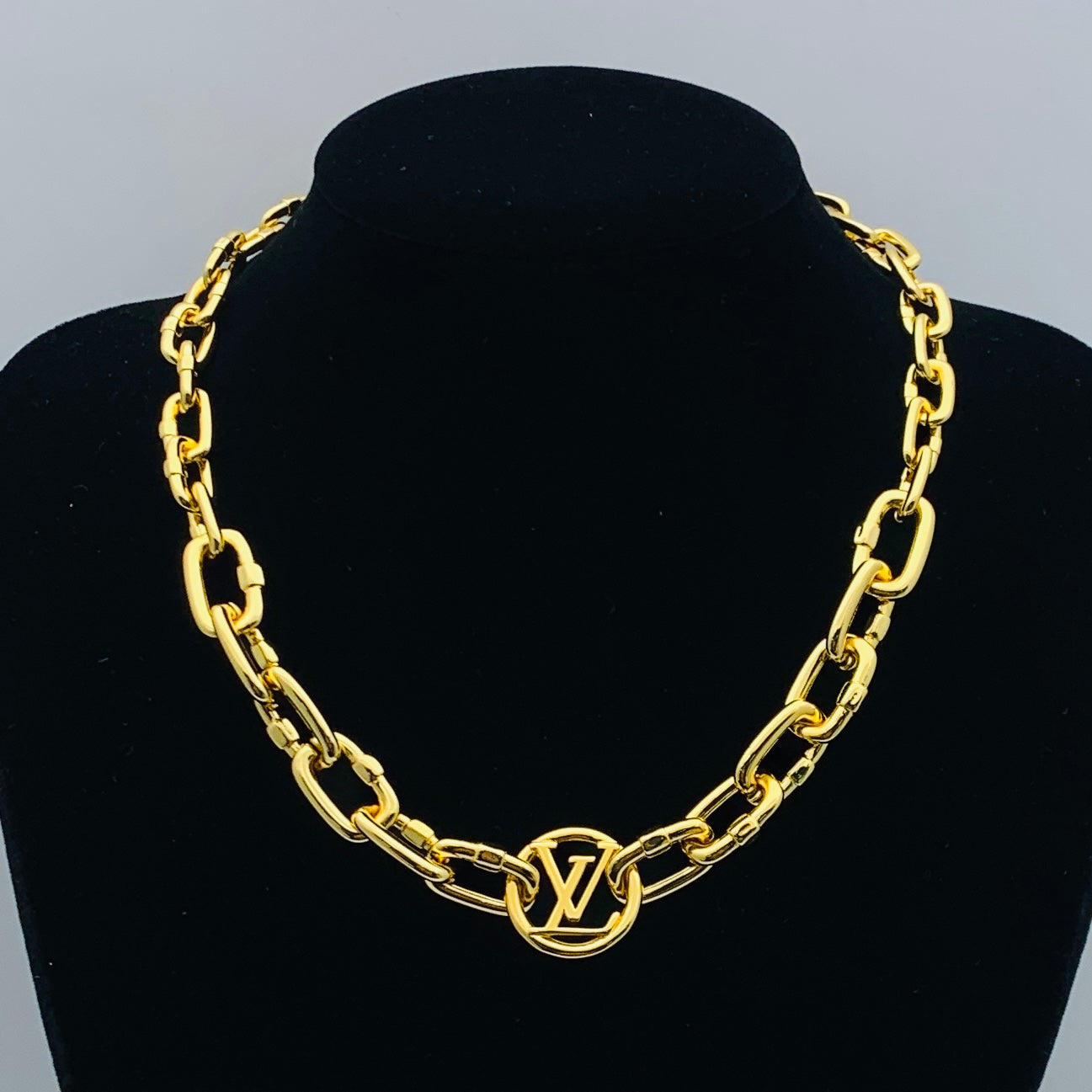 X1Q85E28X Popular Necklace