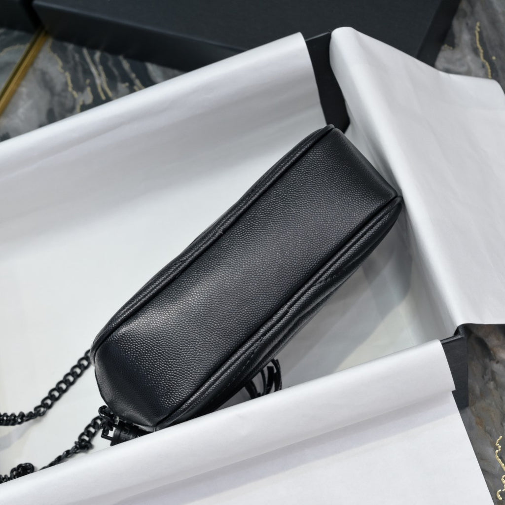B1R46SL5  Popular leather bags