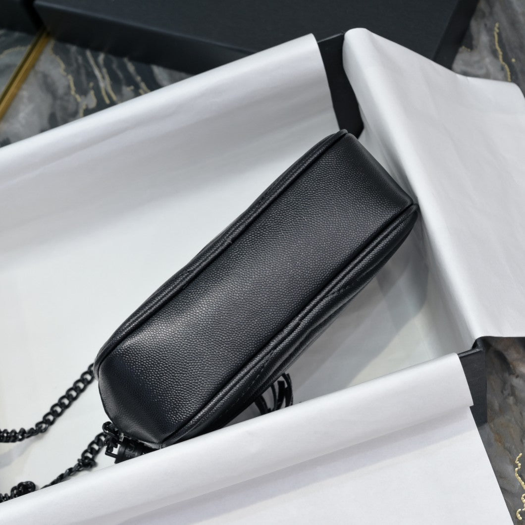 B1R46SL5  Popular leather bags