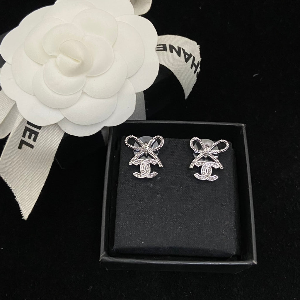 X1Z95C15E Popular Earrings