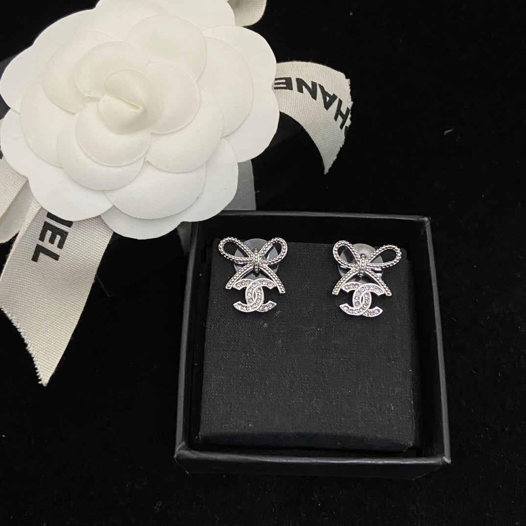 X1Z95C15E Popular Earrings