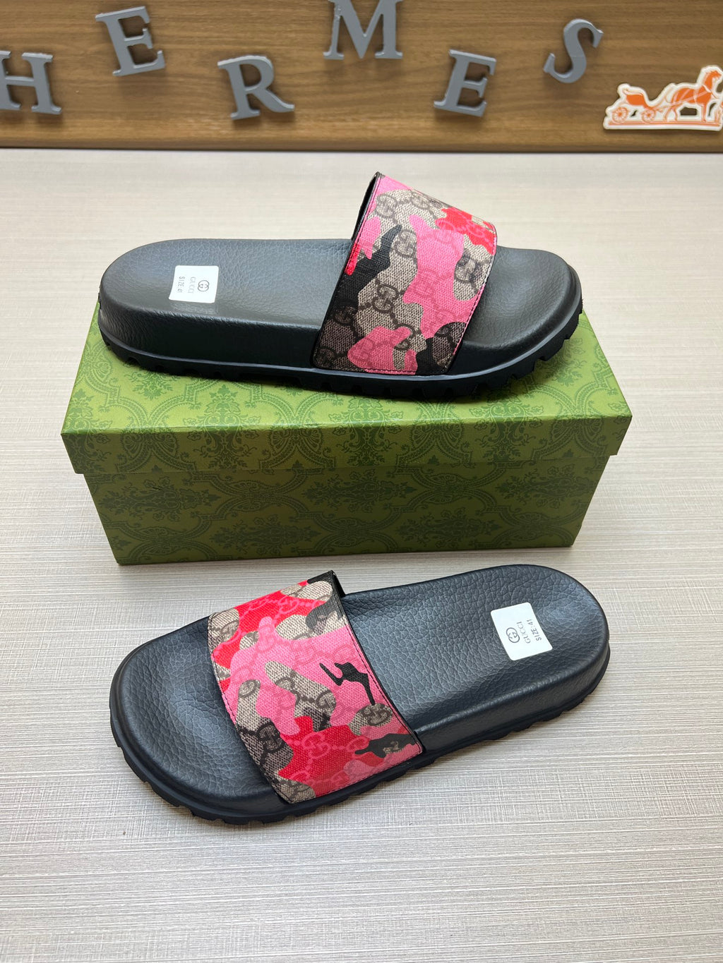 Z5X76B4 Popular slippers