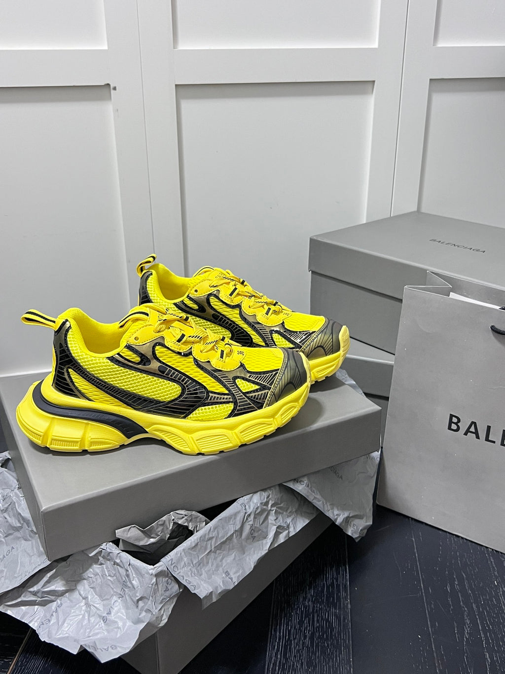 Z1Z54J115 Popular shoes