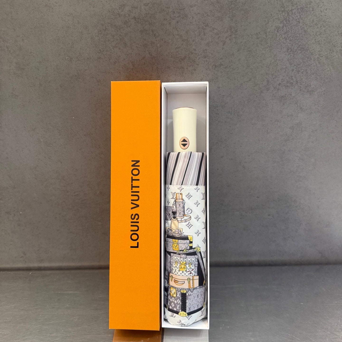 J1N46E1 Popular UV resistant umbrella