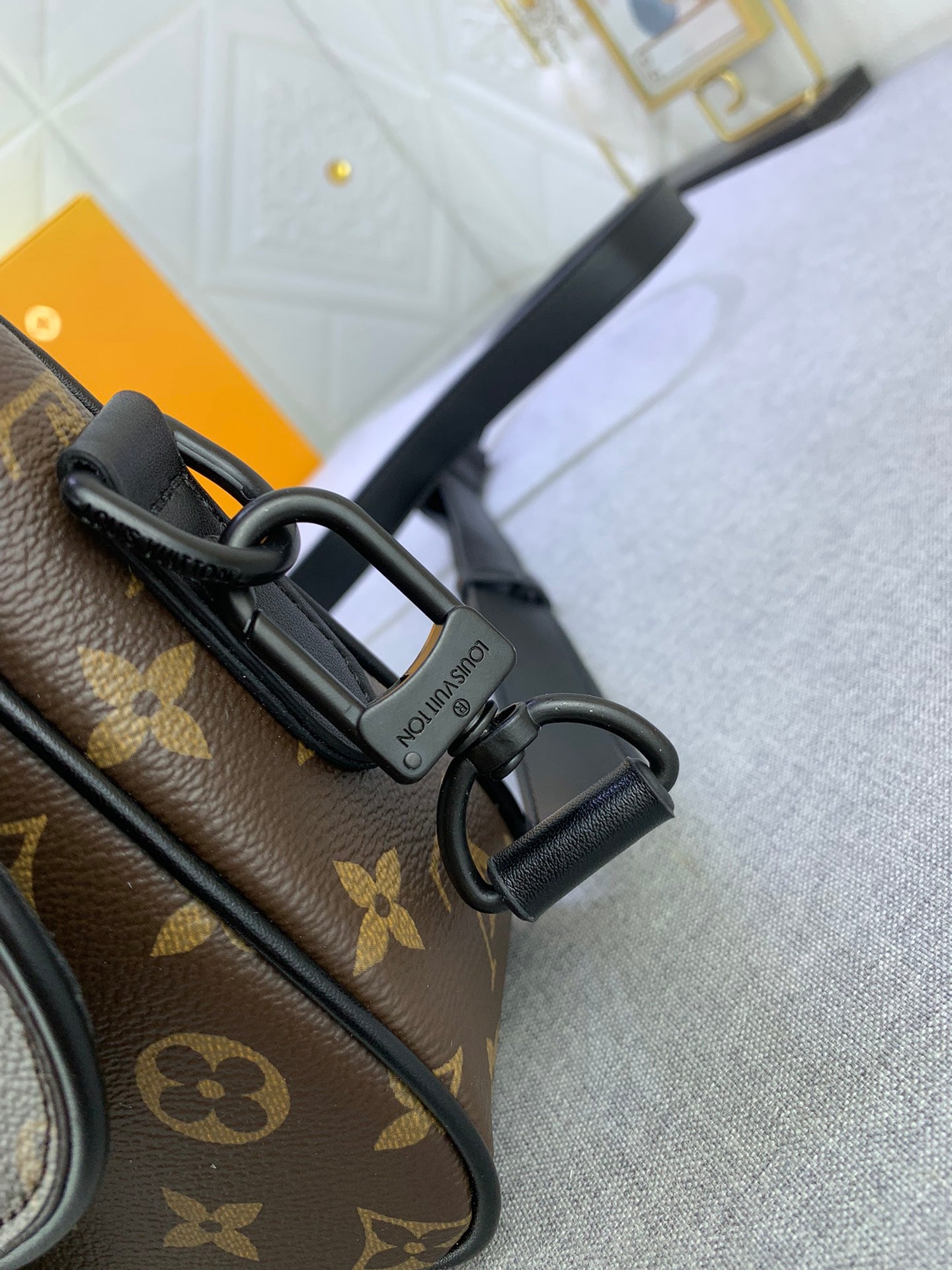 B12X64C475 Popular  leather bag