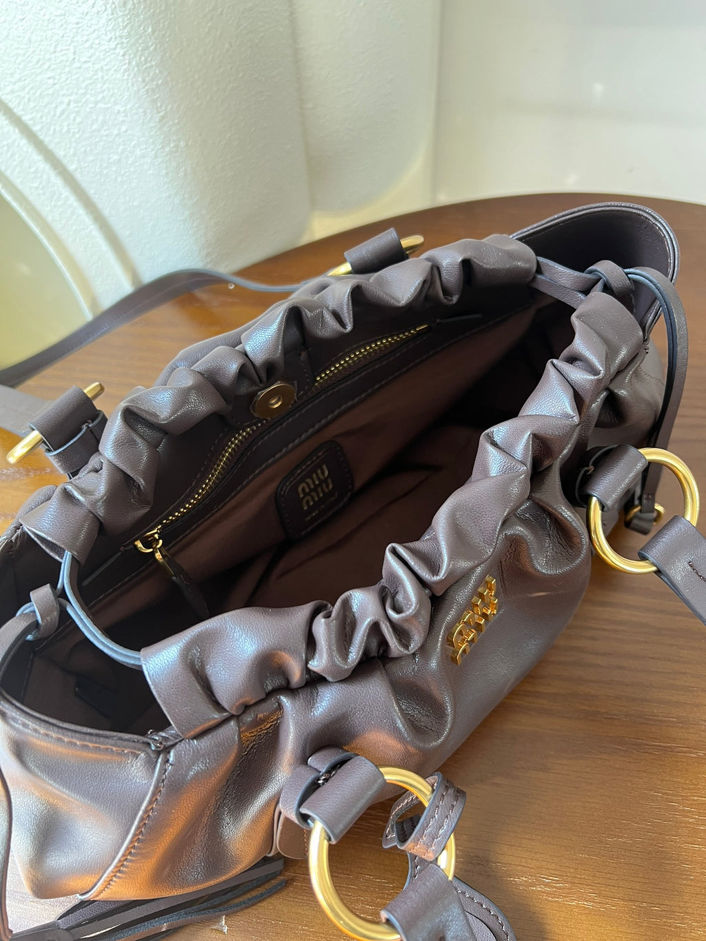 B1W25A79 Popular leather bag