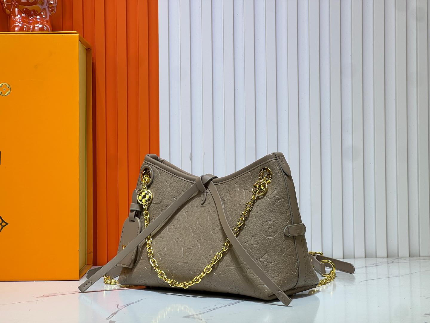 B1W15E33 Popular  leather bag
