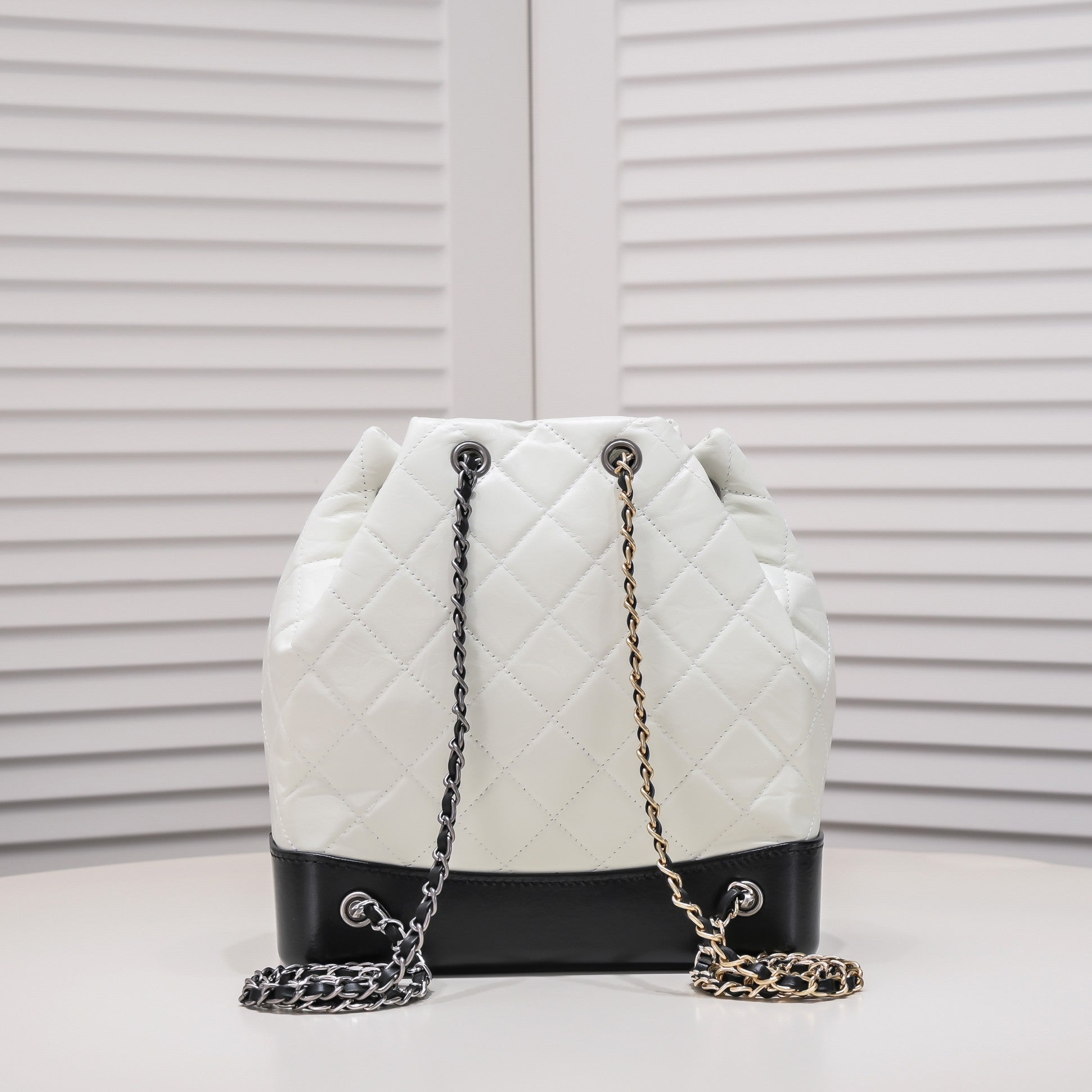 B1X34C262 Popular  leather bag 