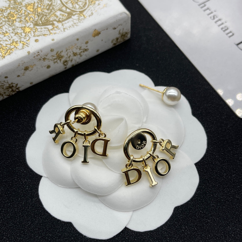 X1Z54D379E Popular Earrings