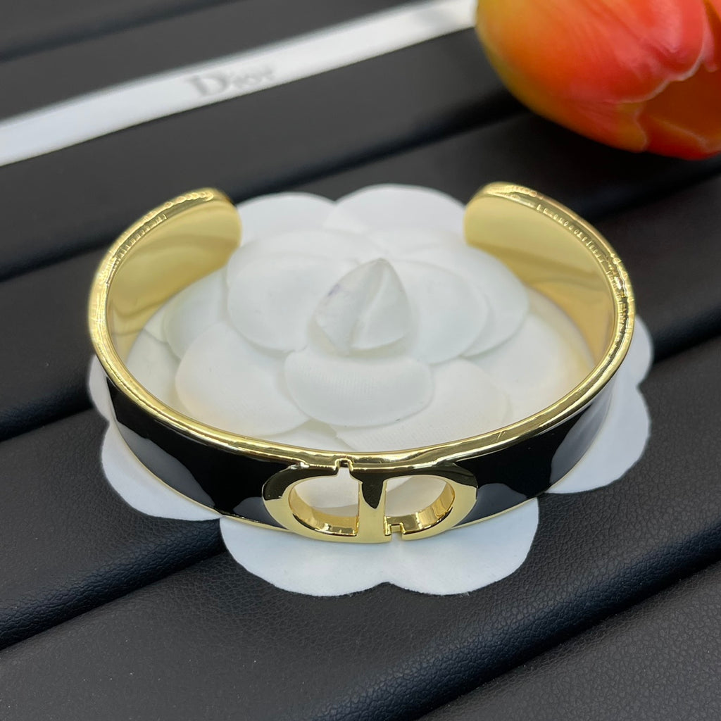 X1Z94D671K  Popular Bracelets