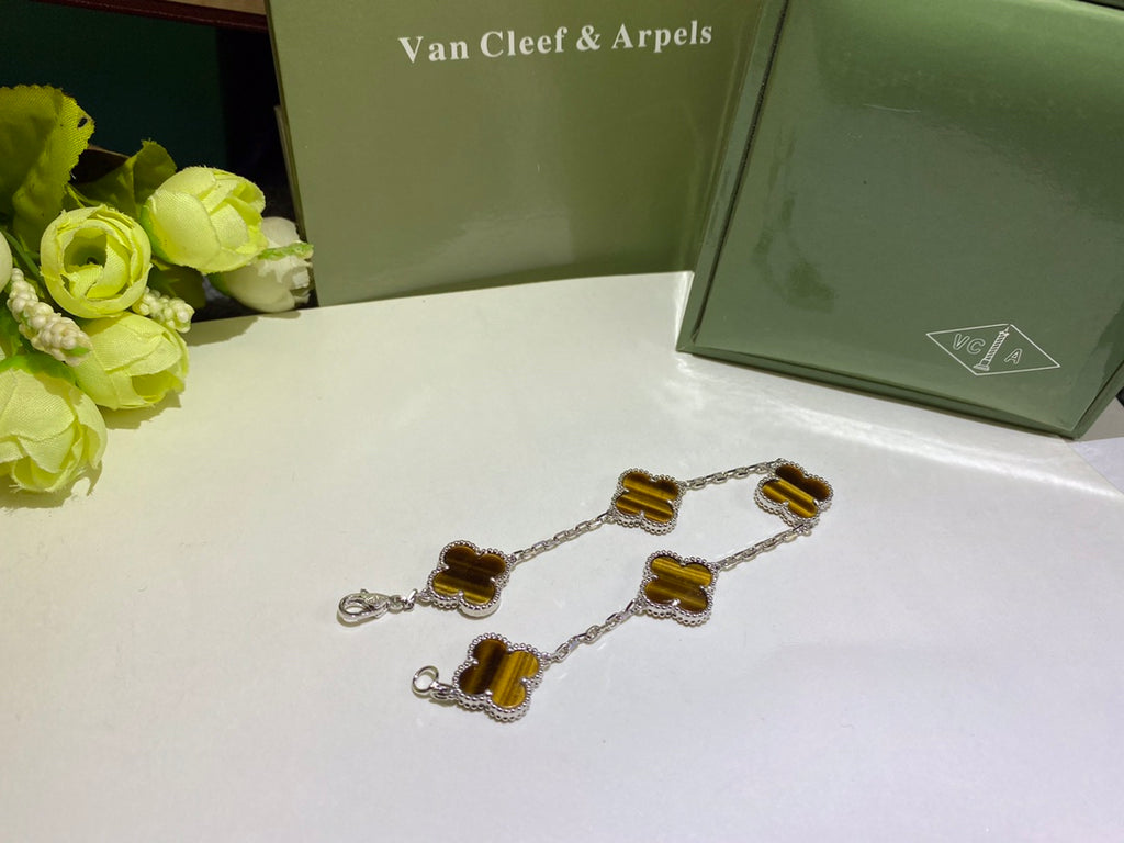 X5X53VA180K  Popular bracelets 5 flowers normal size1.5cm flower