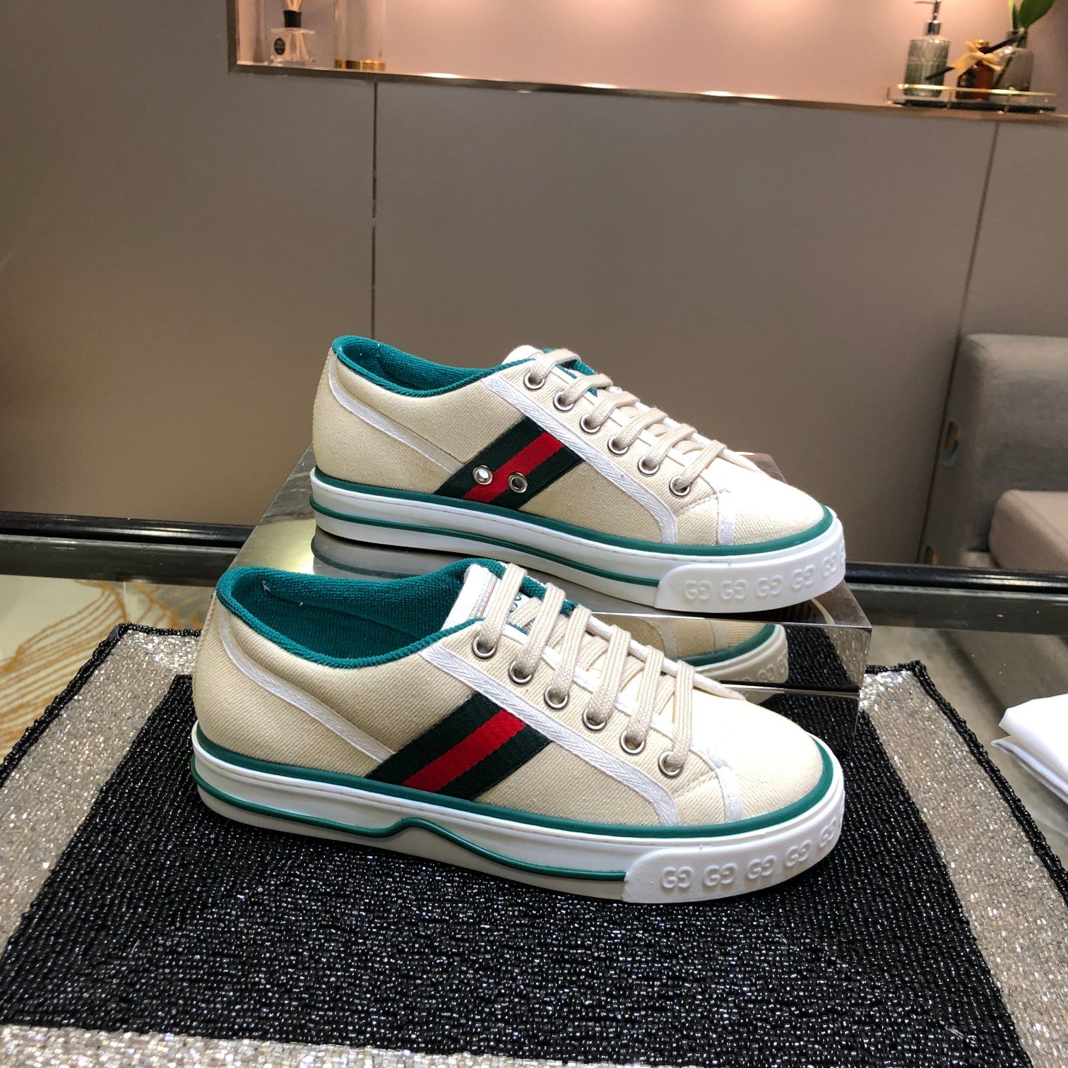 Z2YB50 Popular shoes
