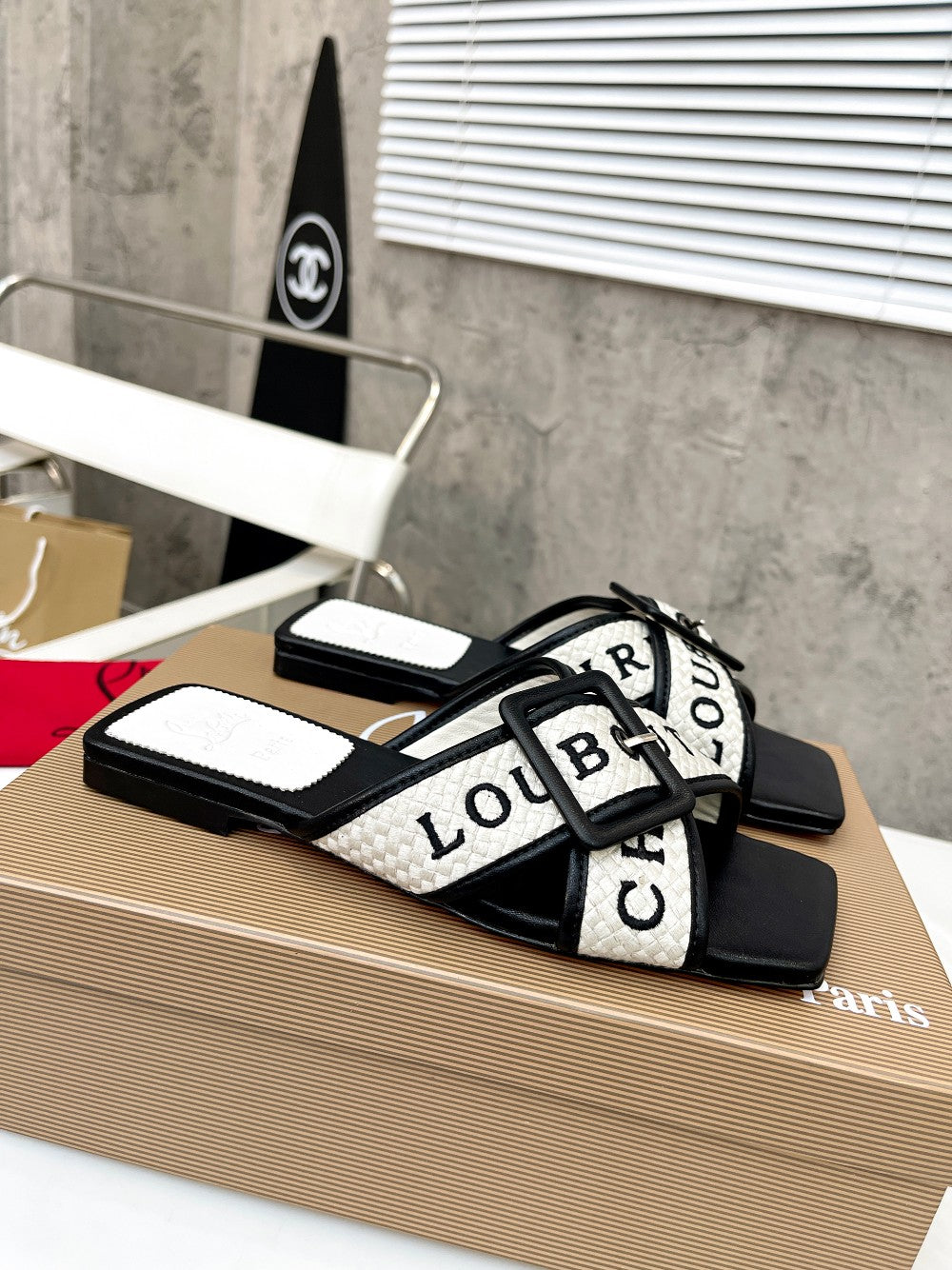 Z2ZA43 Popular leather Slippers