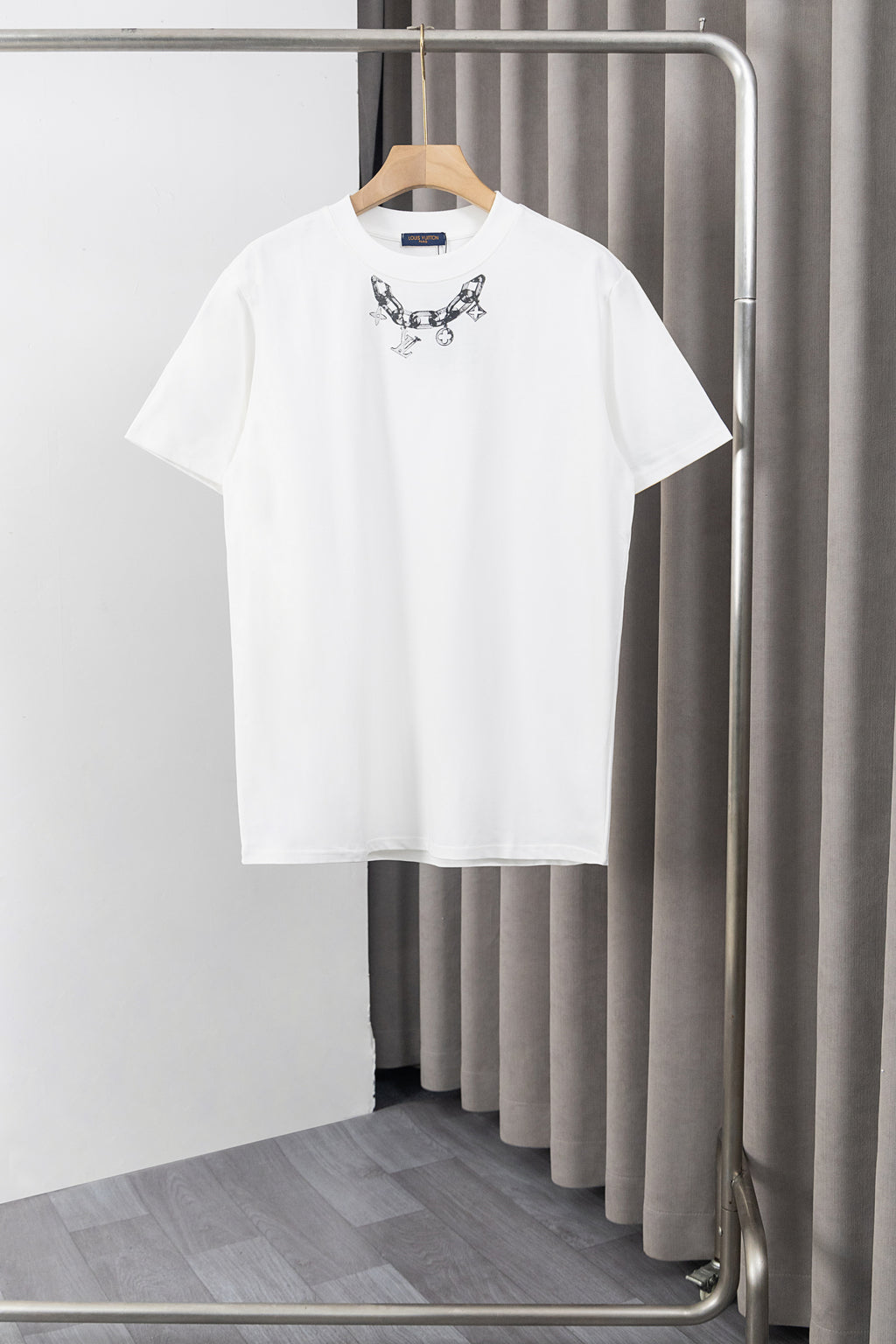 U1P36E137 Popular T-shirts