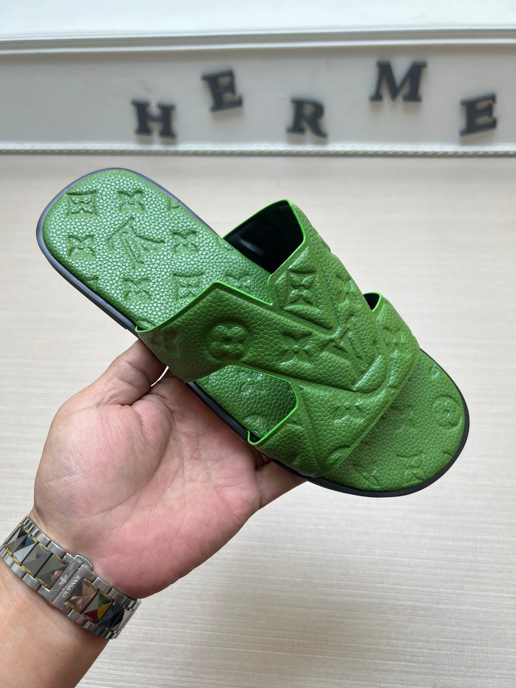 Z5ZE34 Popular slippers
