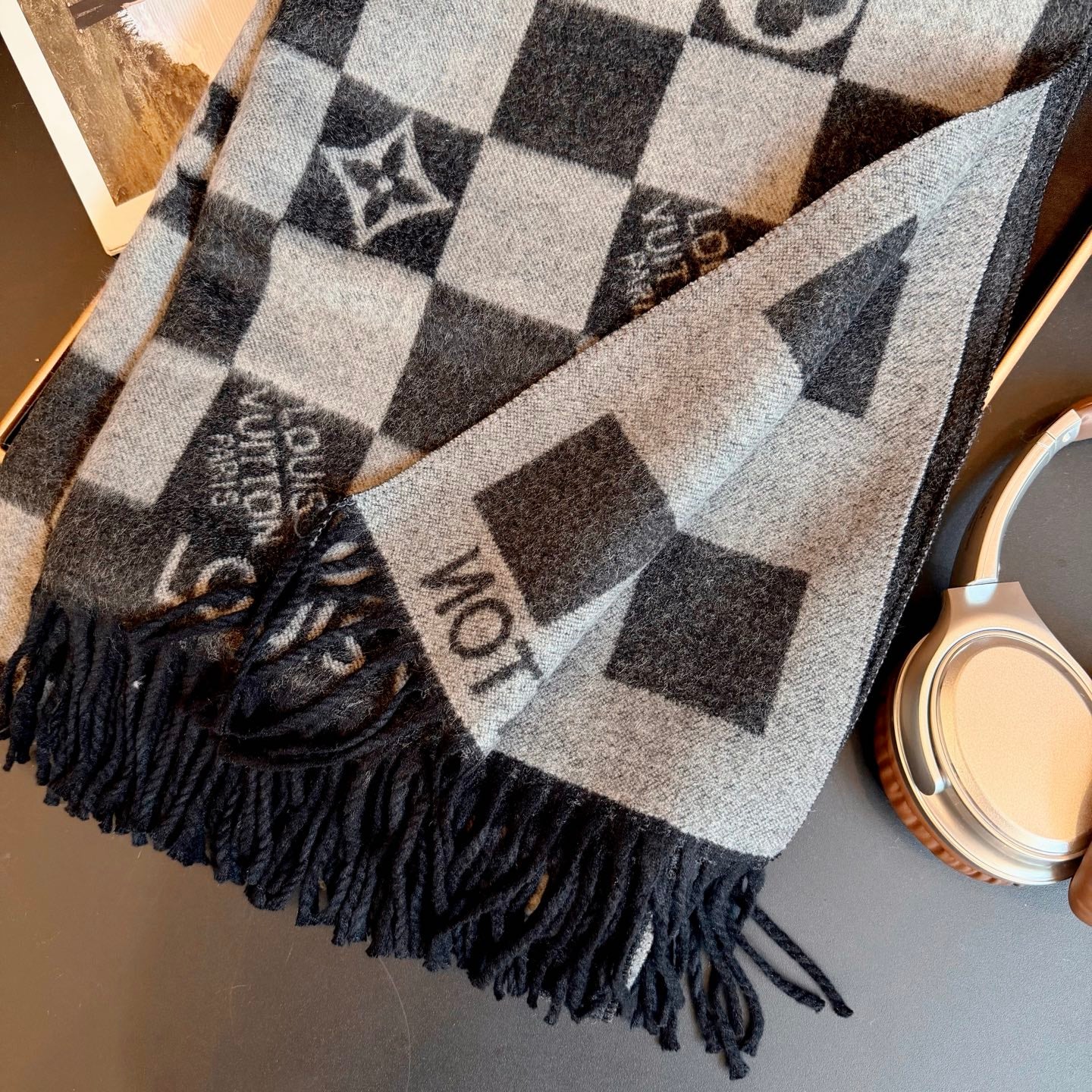 W1R86E22 Popular Winter Scarves