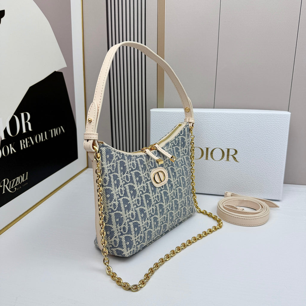 B1R15D67  Popular  bag