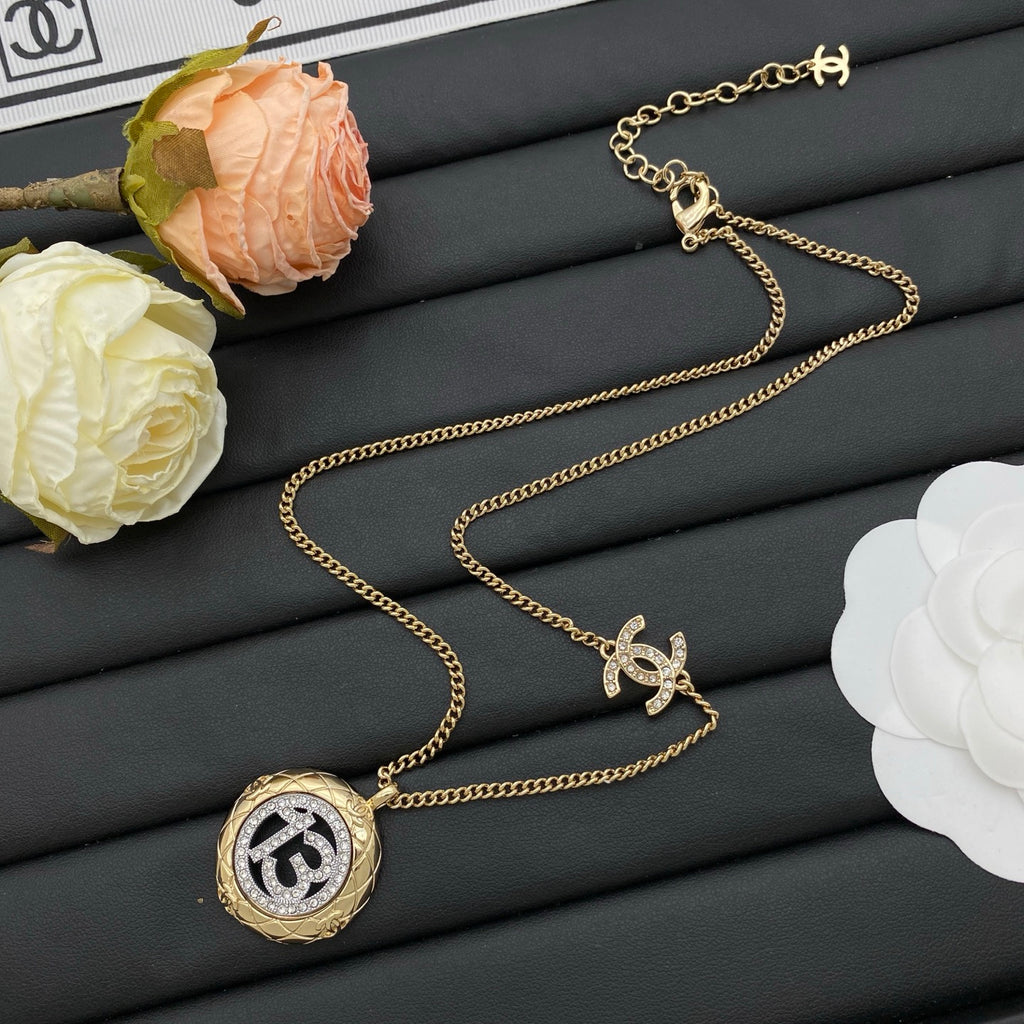 X1Q85C105X Popular Necklace