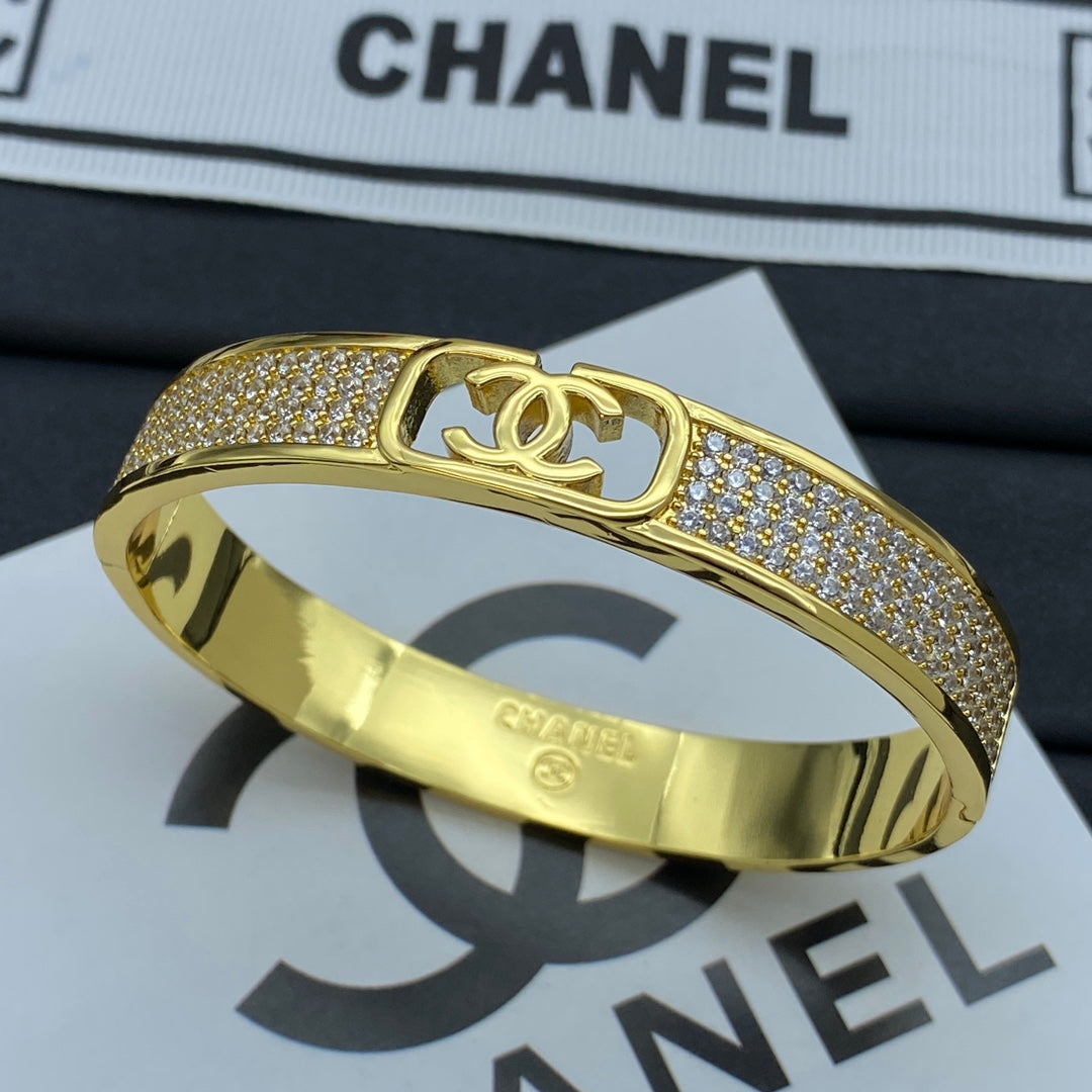 X1Z34C289K  Popular Bracelets