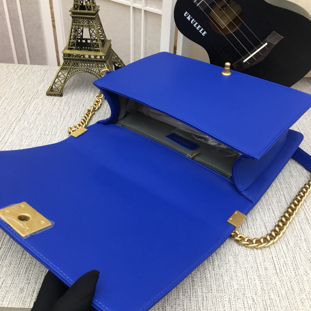 B5X121C60 Popular  leather bag 
