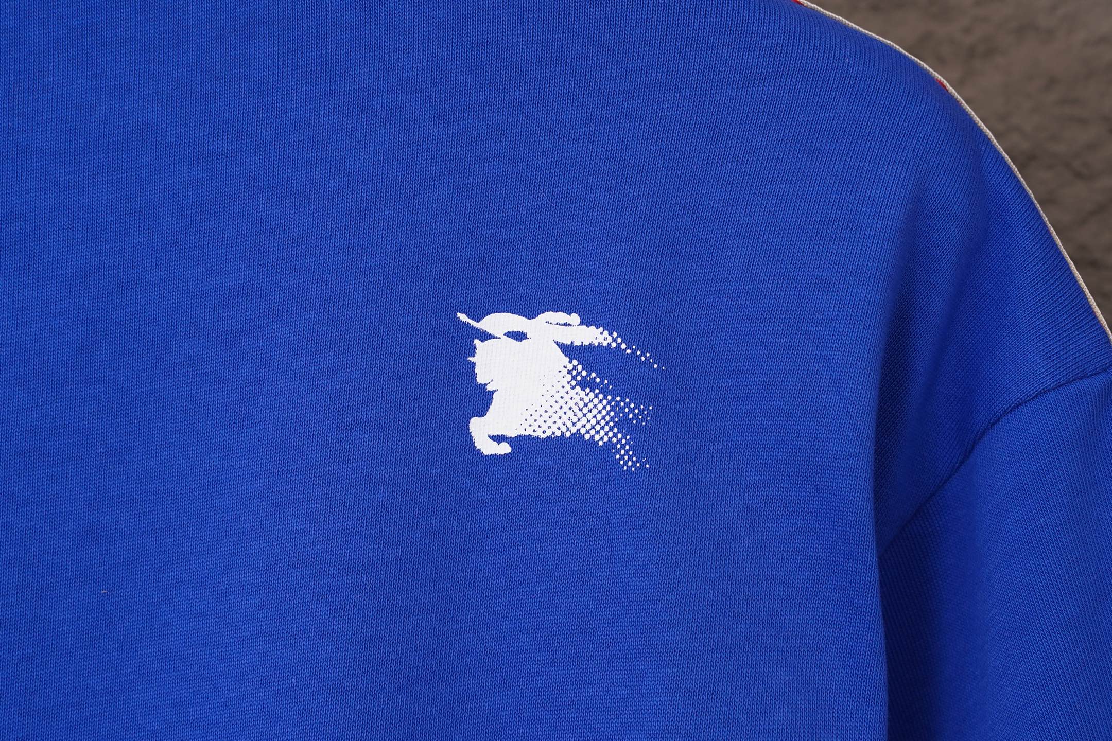 U1R86R7 Popular T-shirts