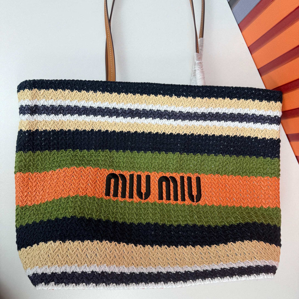B1P46A166 Popular woven bags