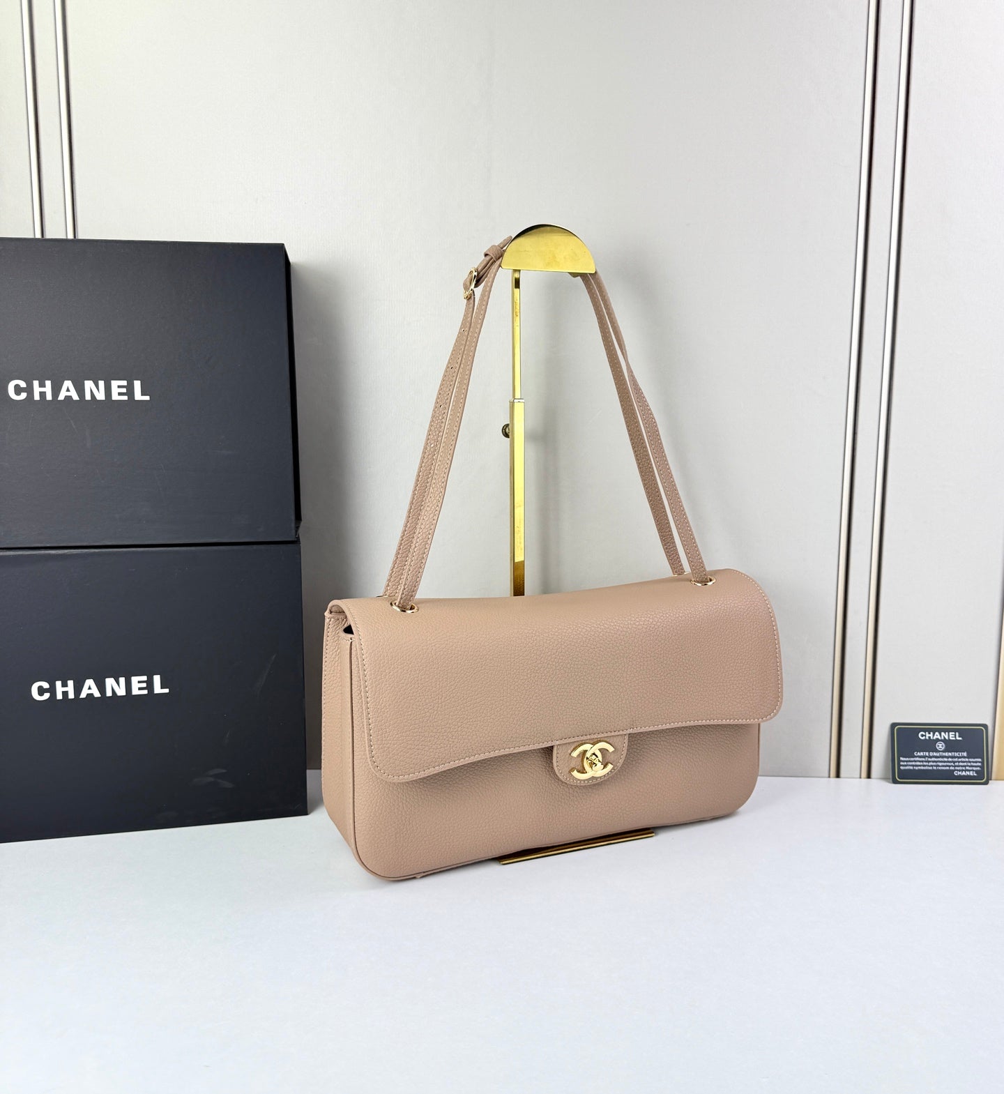 B1R76C35 Popular leather bag