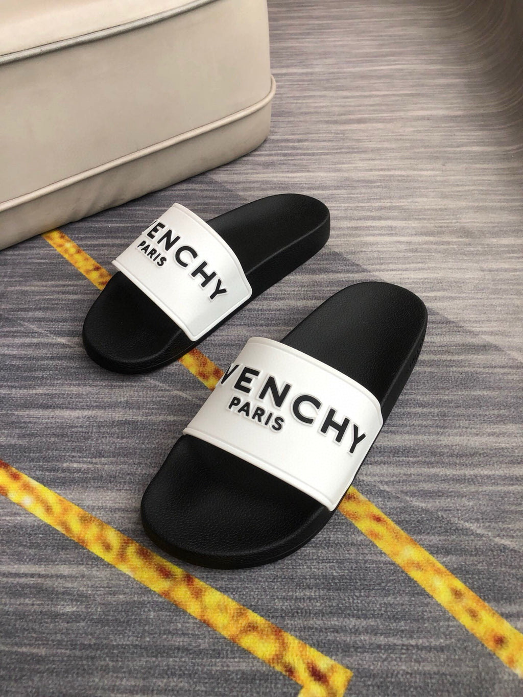 Z5Z35GV265 Popular Slippers