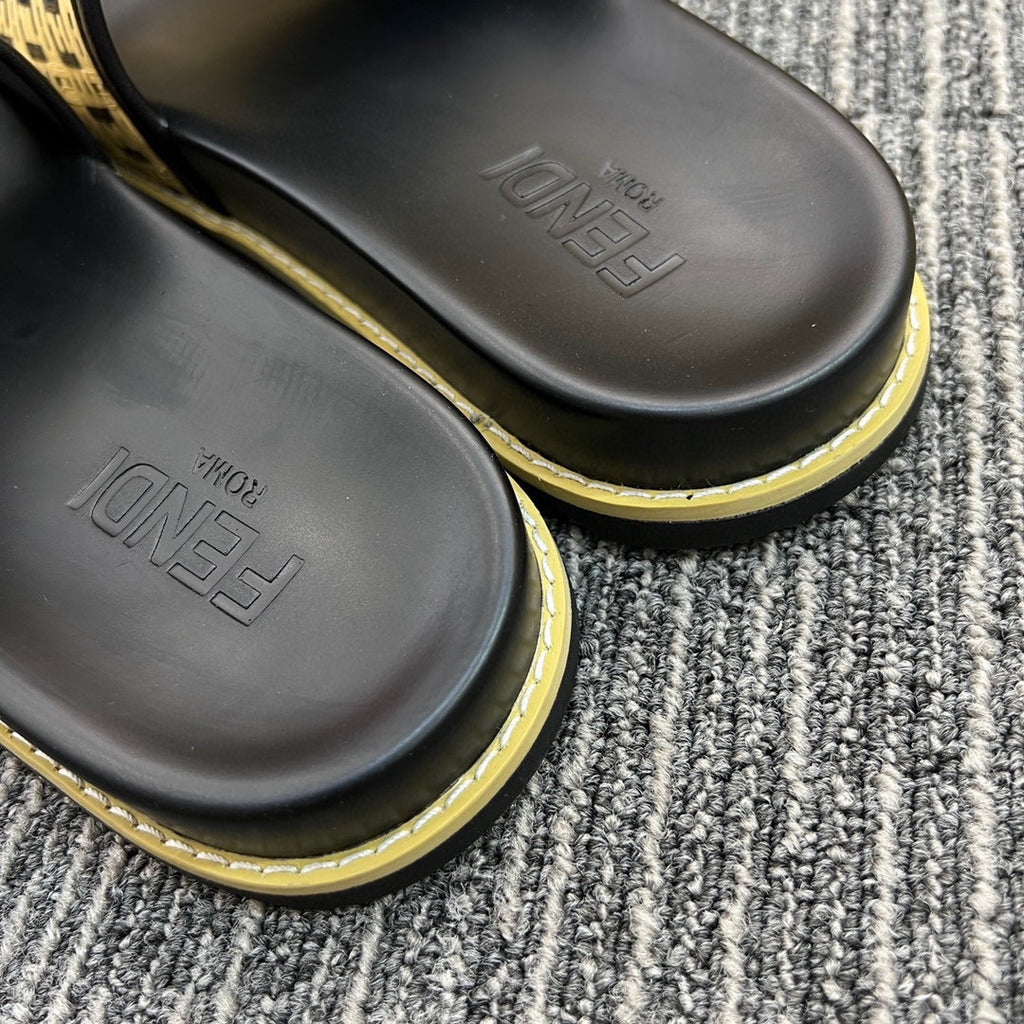 Z5XF104 Popular Slippers