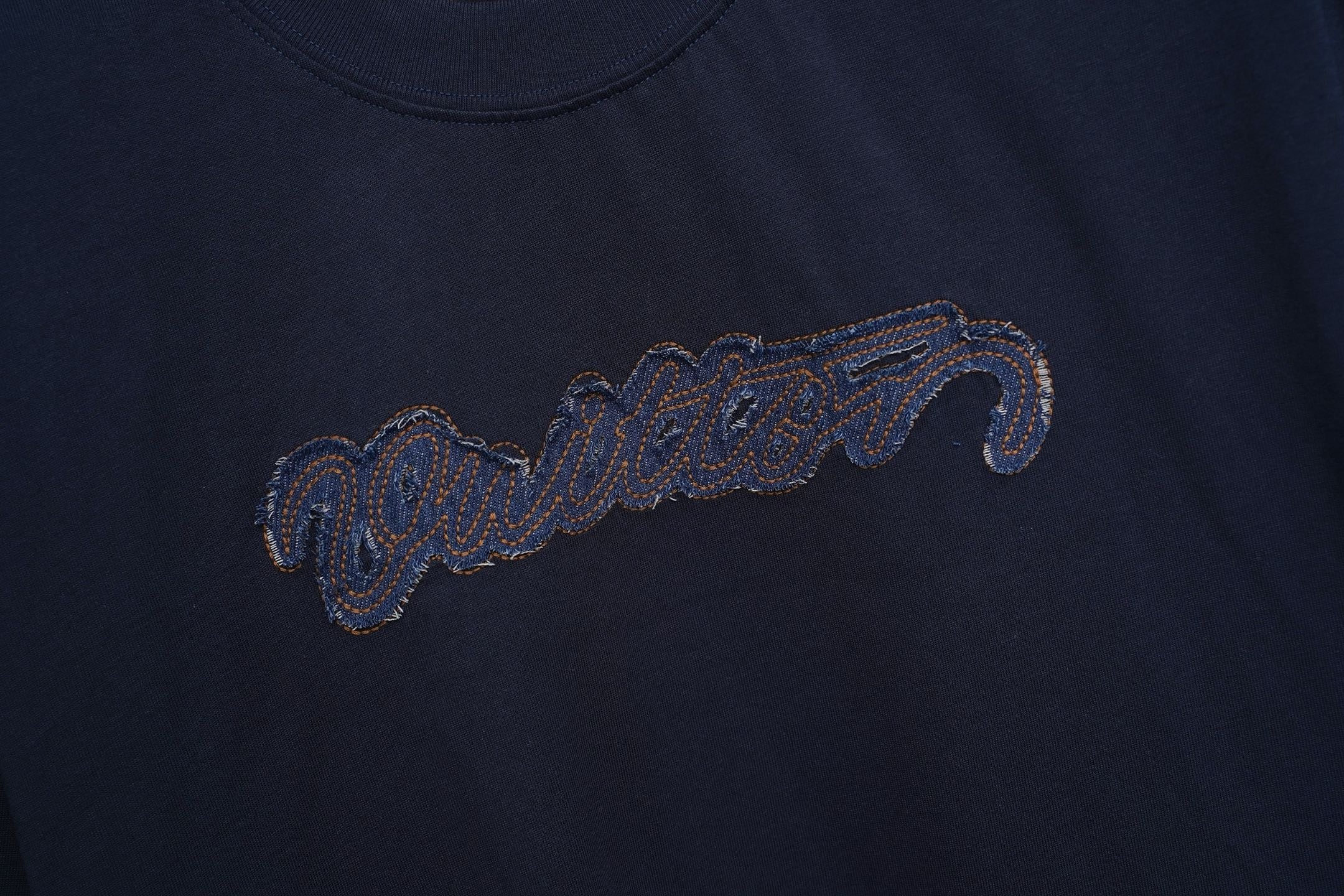 U1R76E18 Popular T-shirts