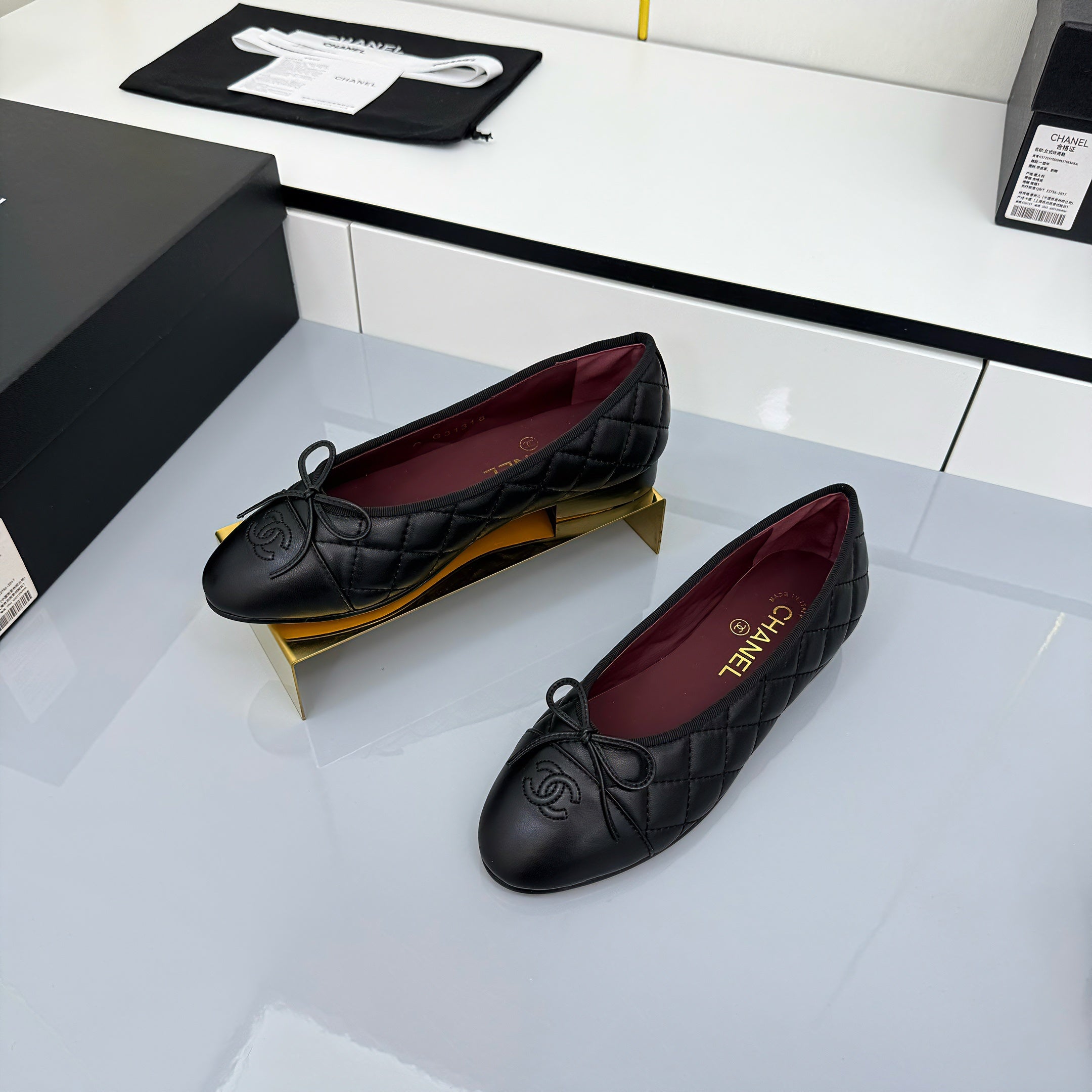 Z2Q105C413 Popular high-quality leather Shoes