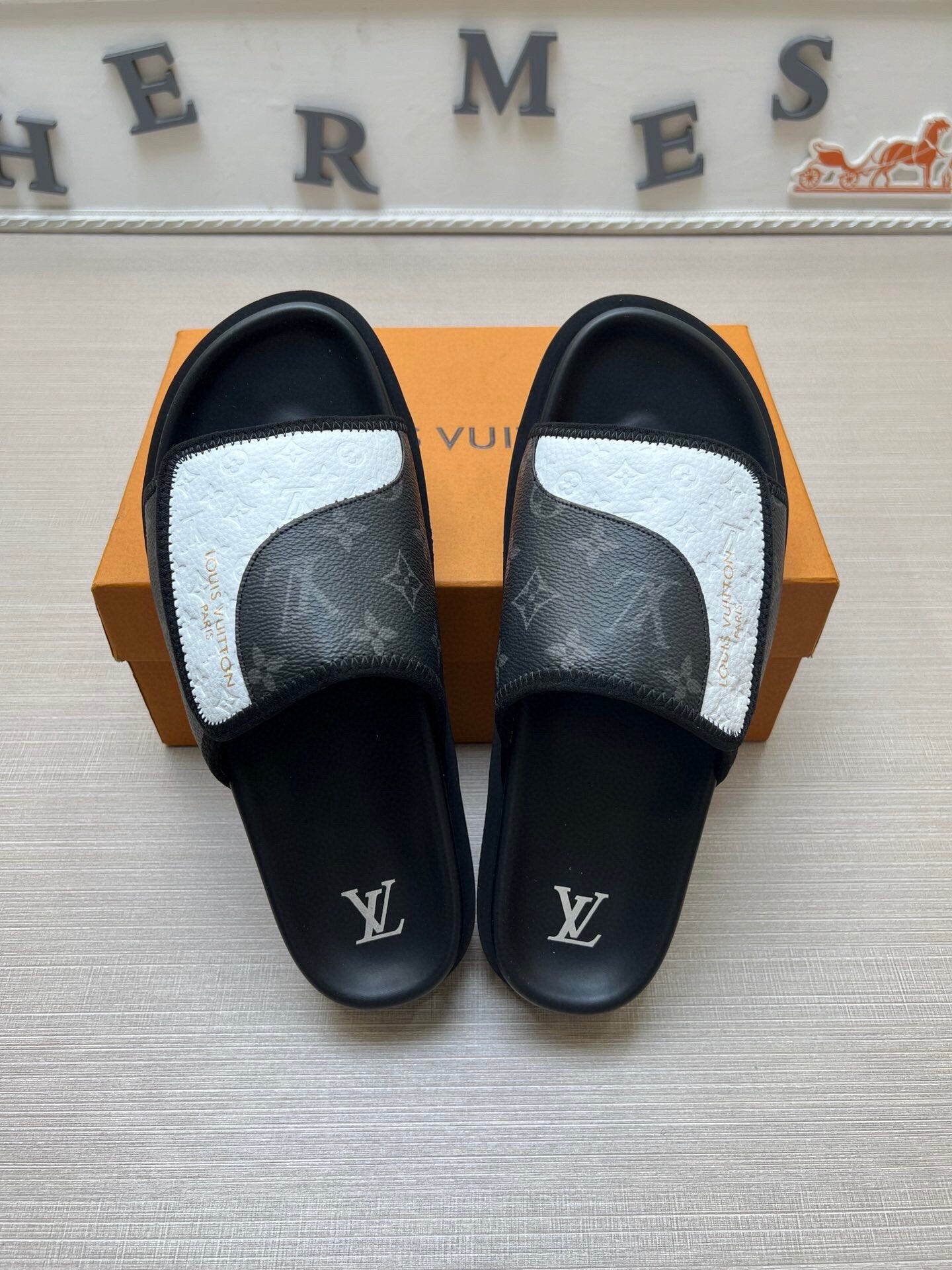 Z5WE250  Popular Slippers