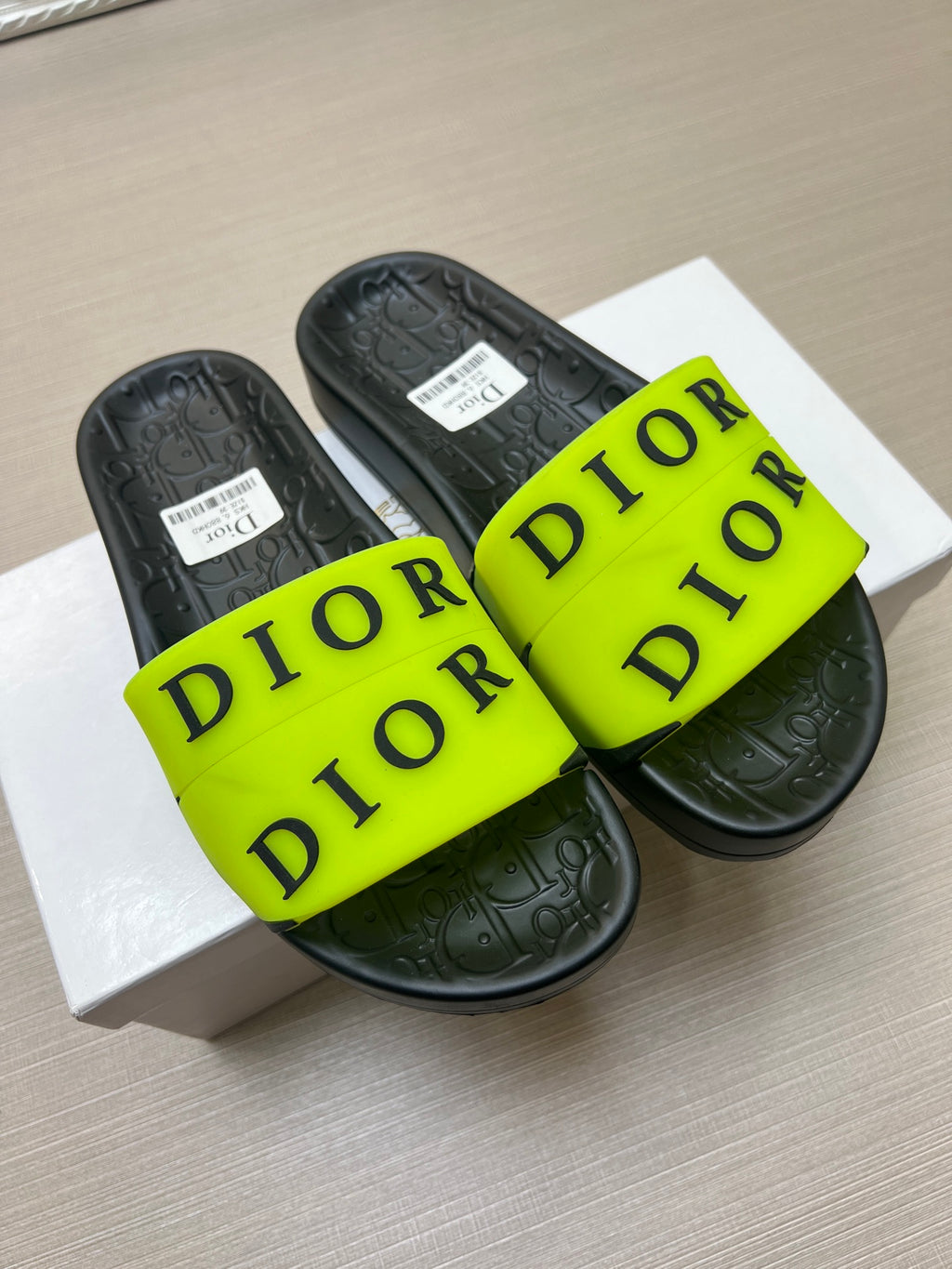 Z5Z35D275 Popular Slippers