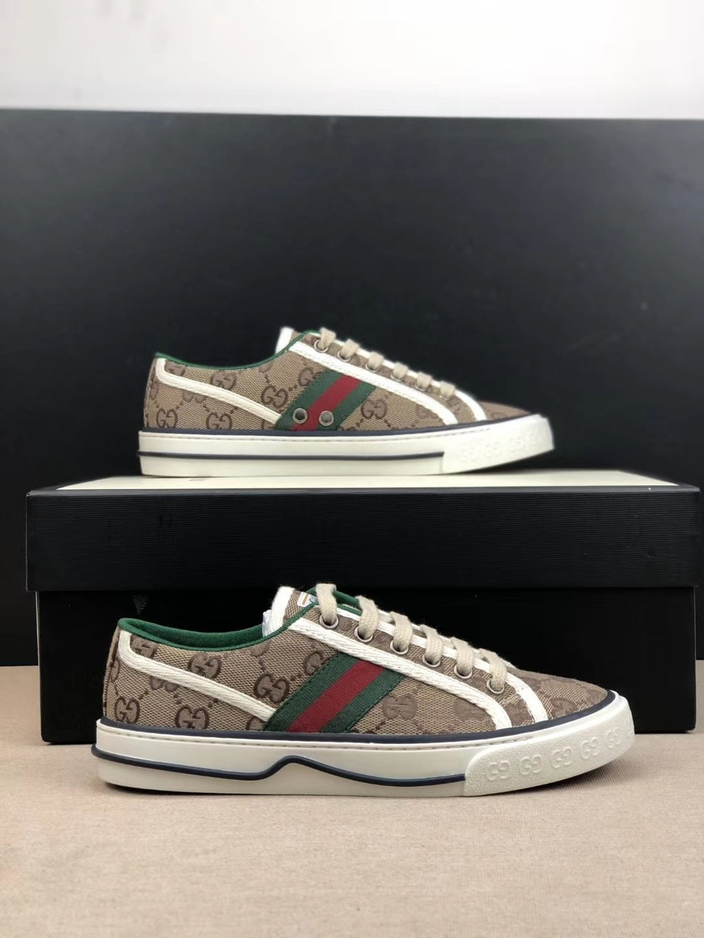 Z2R85B8  Popular high-quality shoes