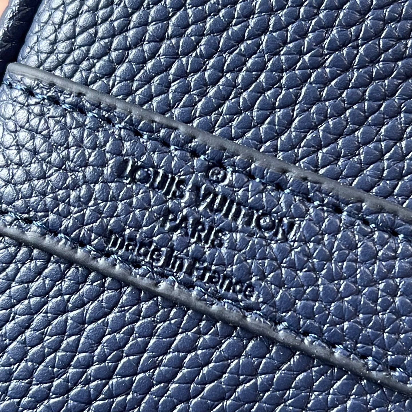 B1P46E31 Popular leather bag