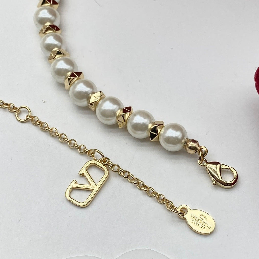X1Q85VL426X Popular Necklaces