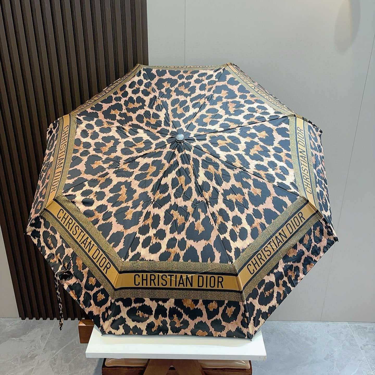 J1R85D29 Popular UV resistant umbrella
