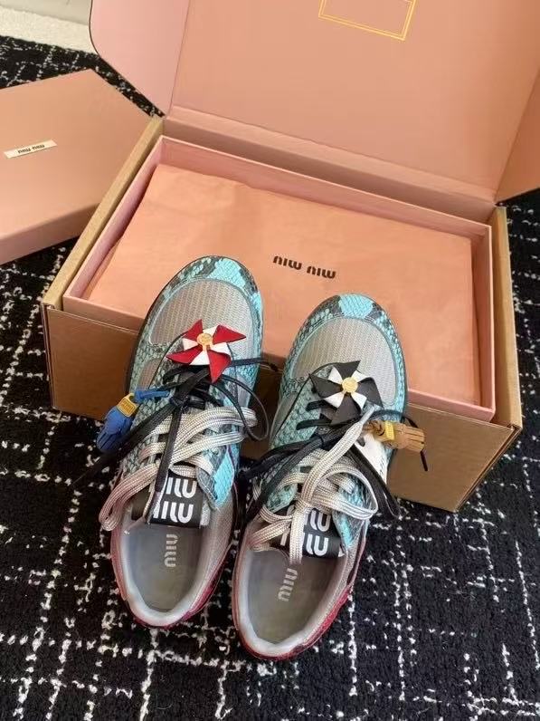 Z2R55A12  Popular high-quality shoes