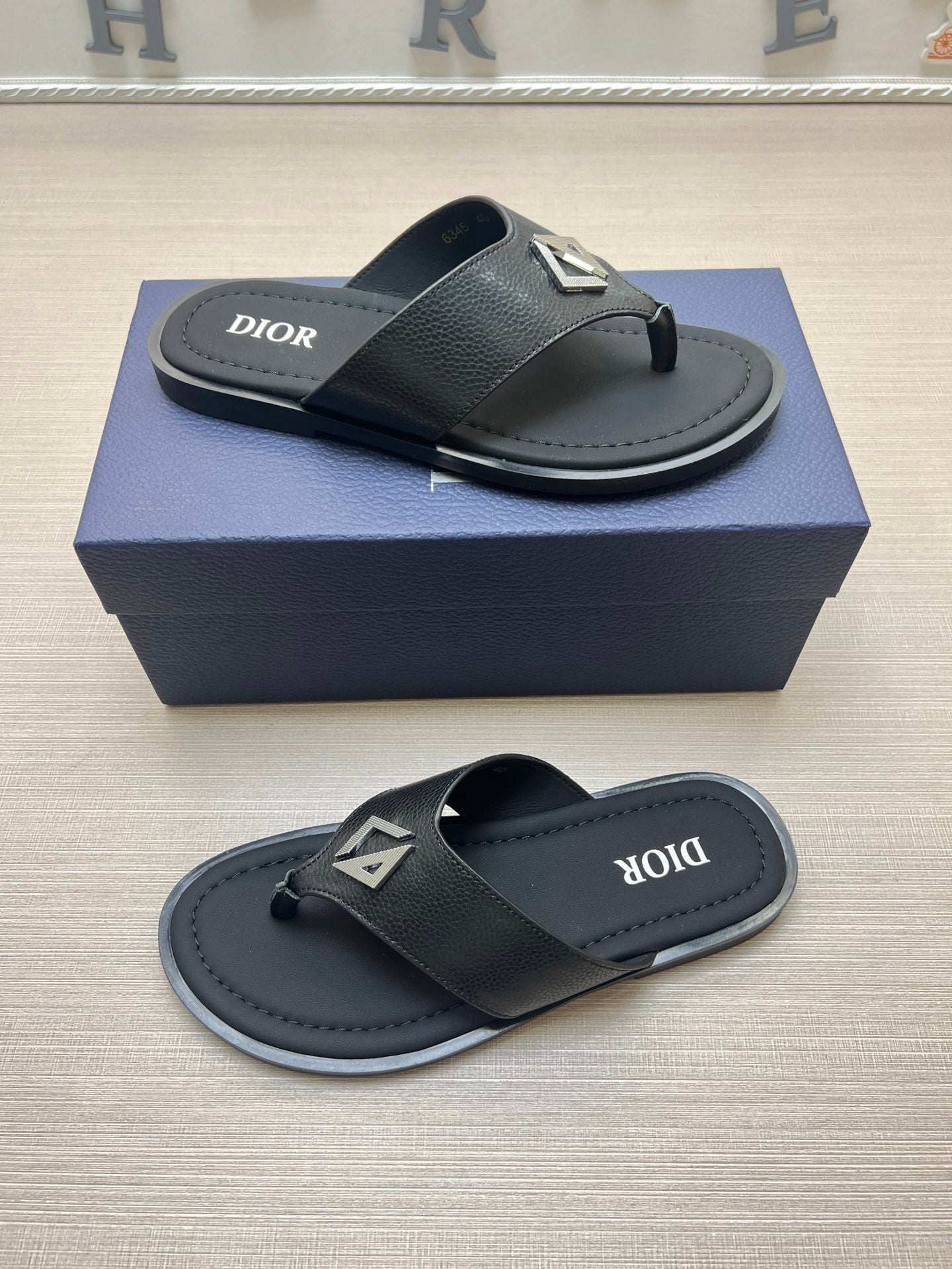 Z5ZD77 Popular  slippers