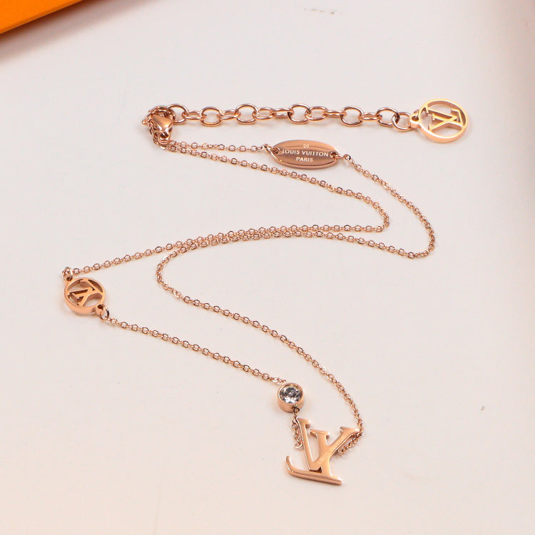 X2B100E1X Popular Necklaces