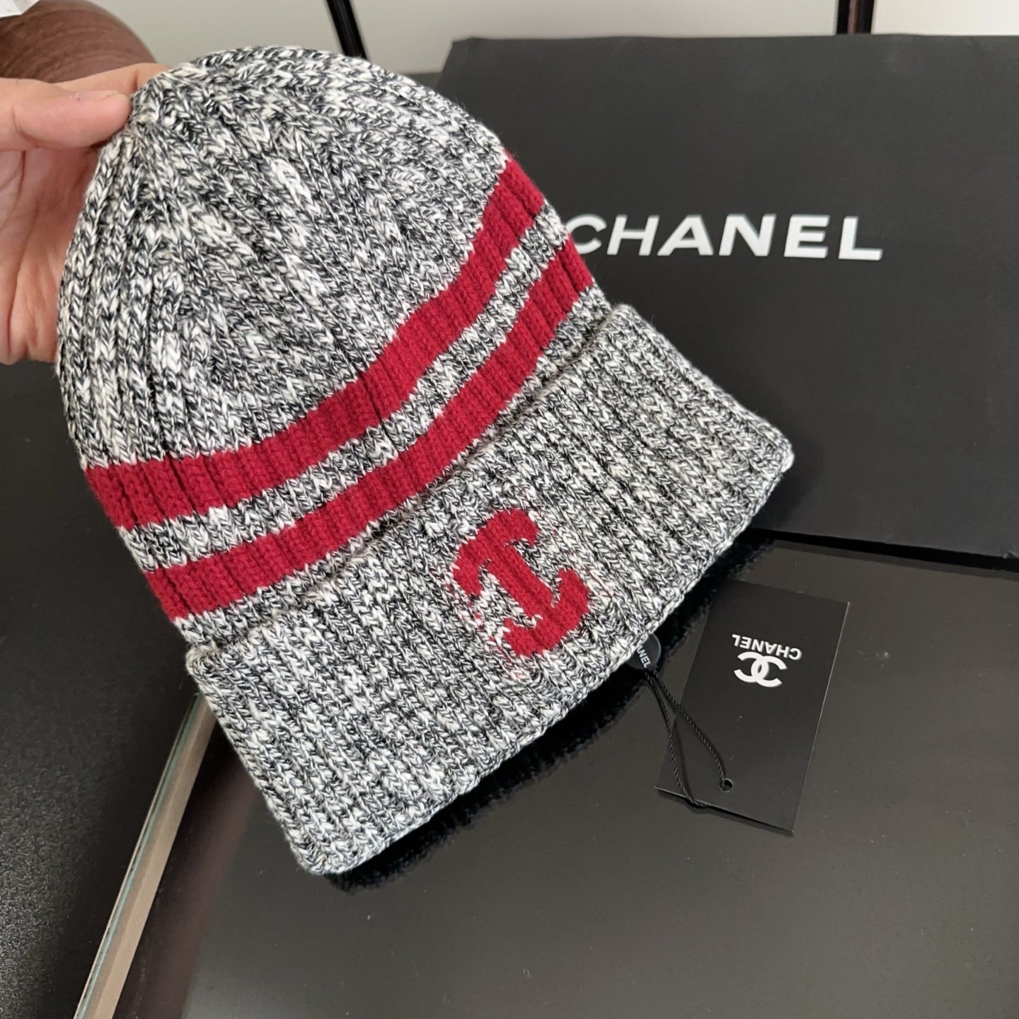 M1R86C24 Popular hats