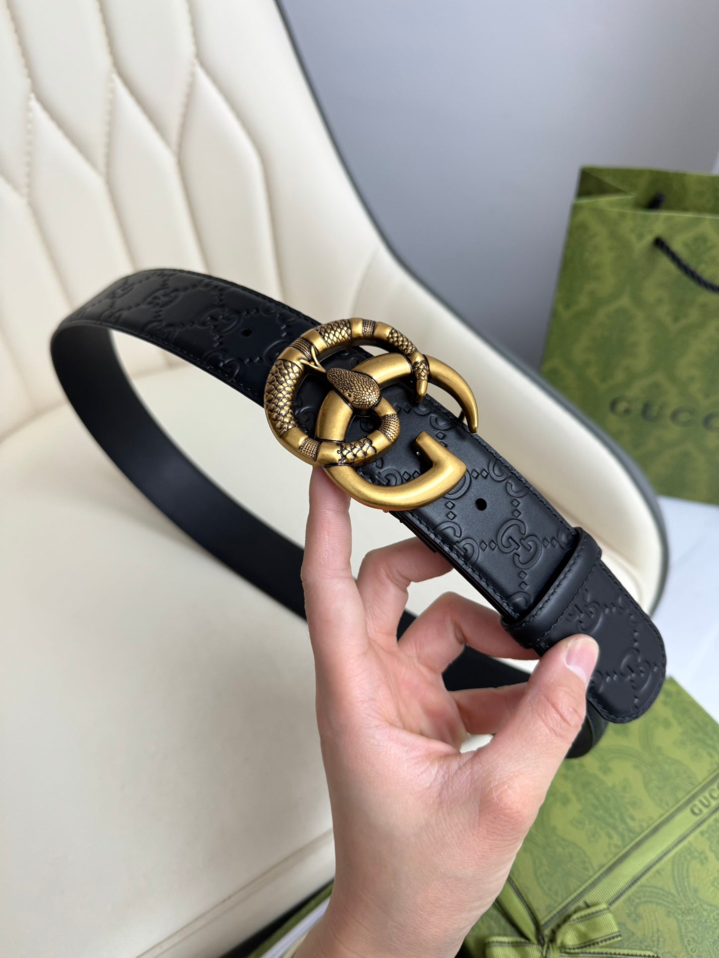 P1R55B240 Popular  High quality belt With full package