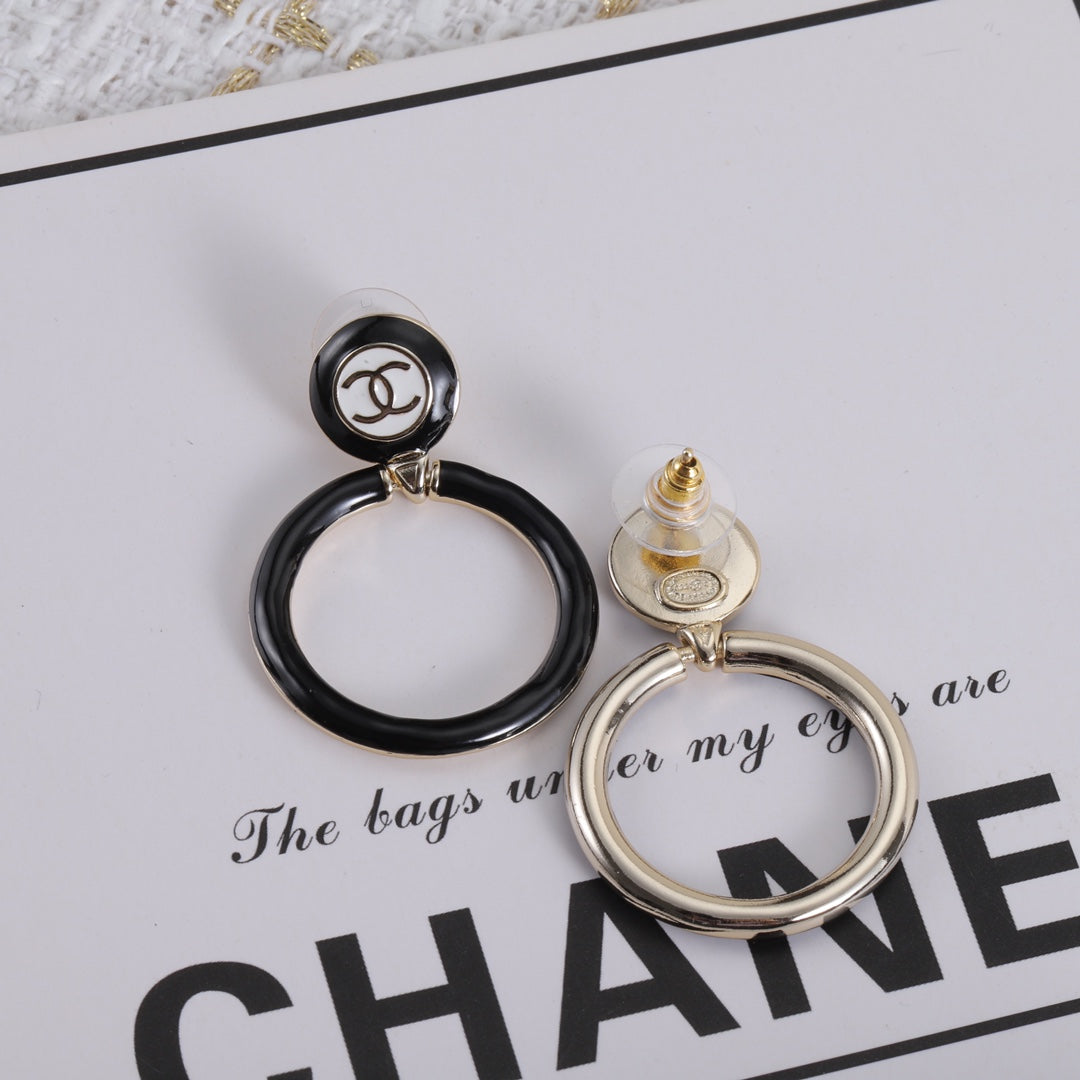X1Z54C307E Popular Earrings