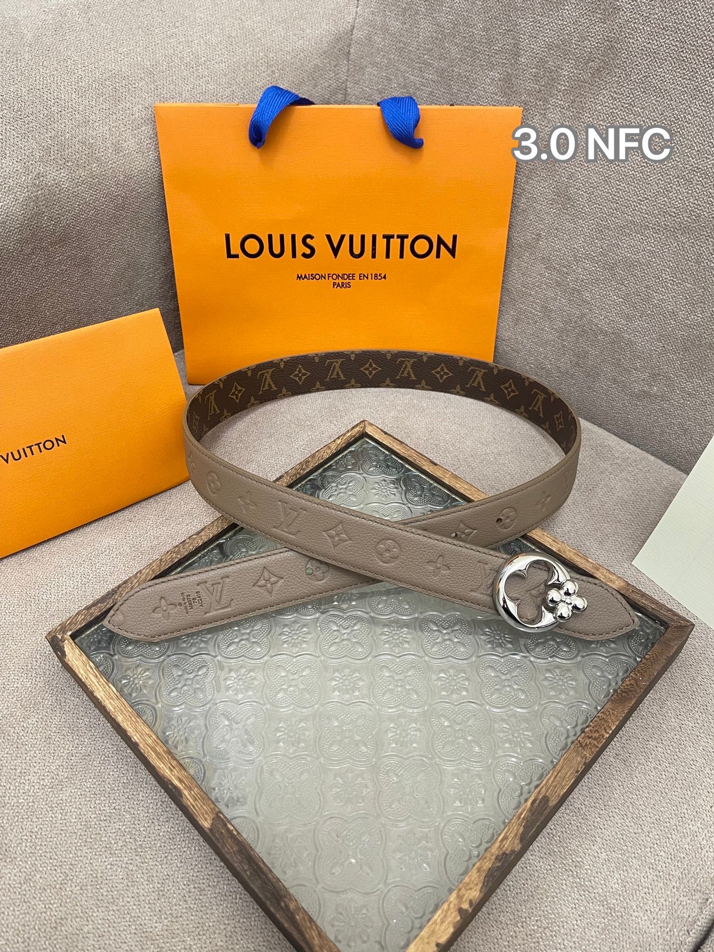 P2R55E10 Popular   High quality belt With full package