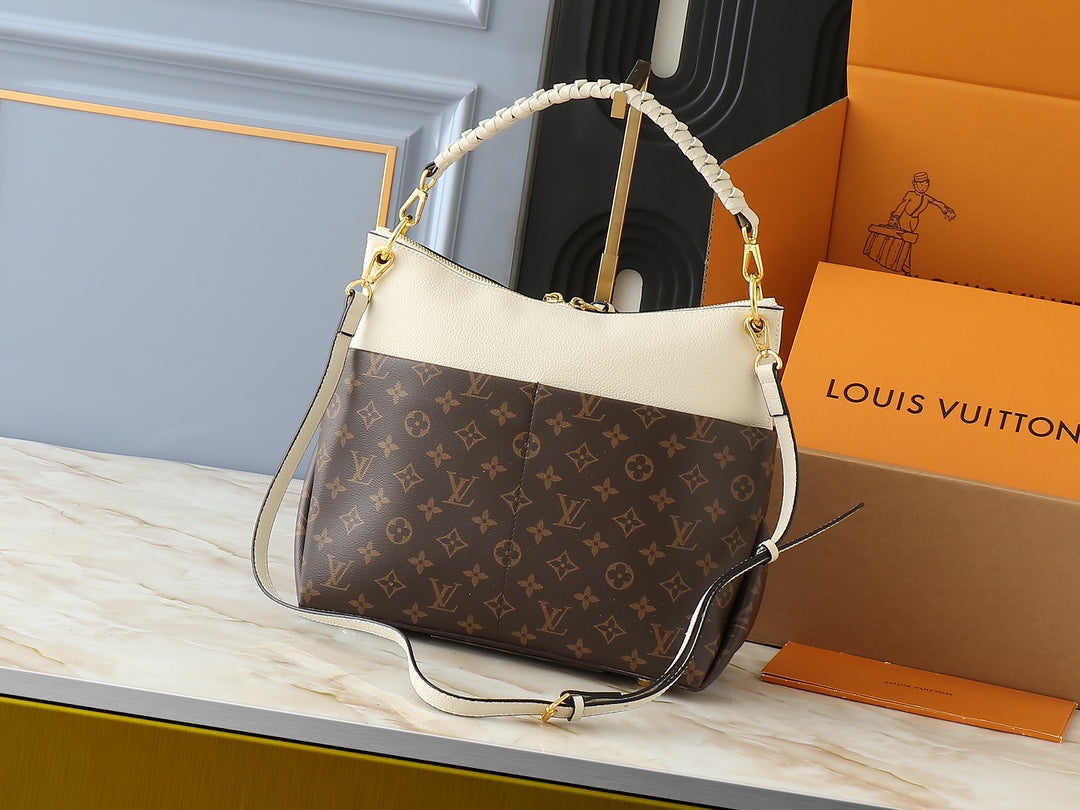 B1W35E115 Popular leather bag