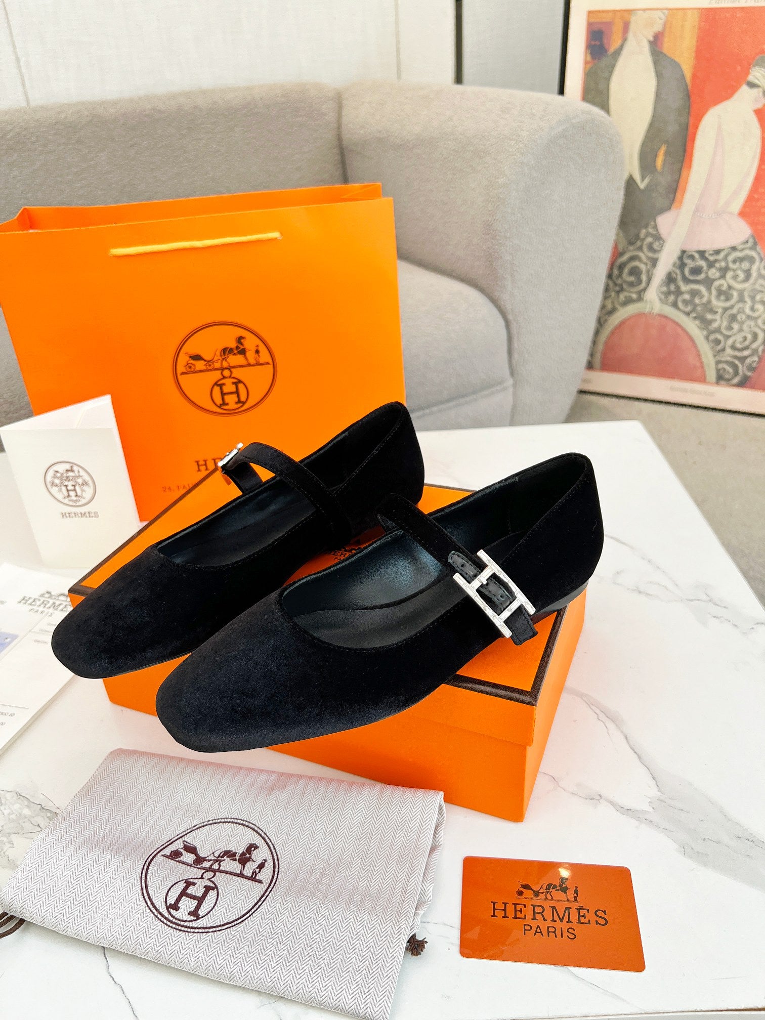 Z2Z85H49  Popular leather Shoes