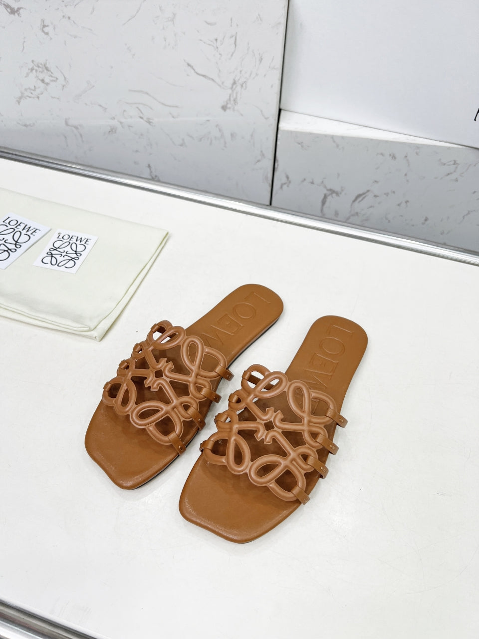 Z2X66A23 Popular high-quality leather Shoes