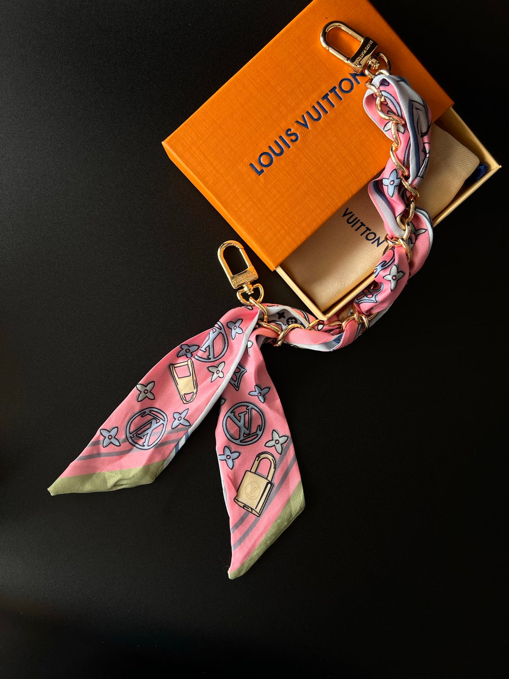A1R76E65 Popular bag 's charms accessories