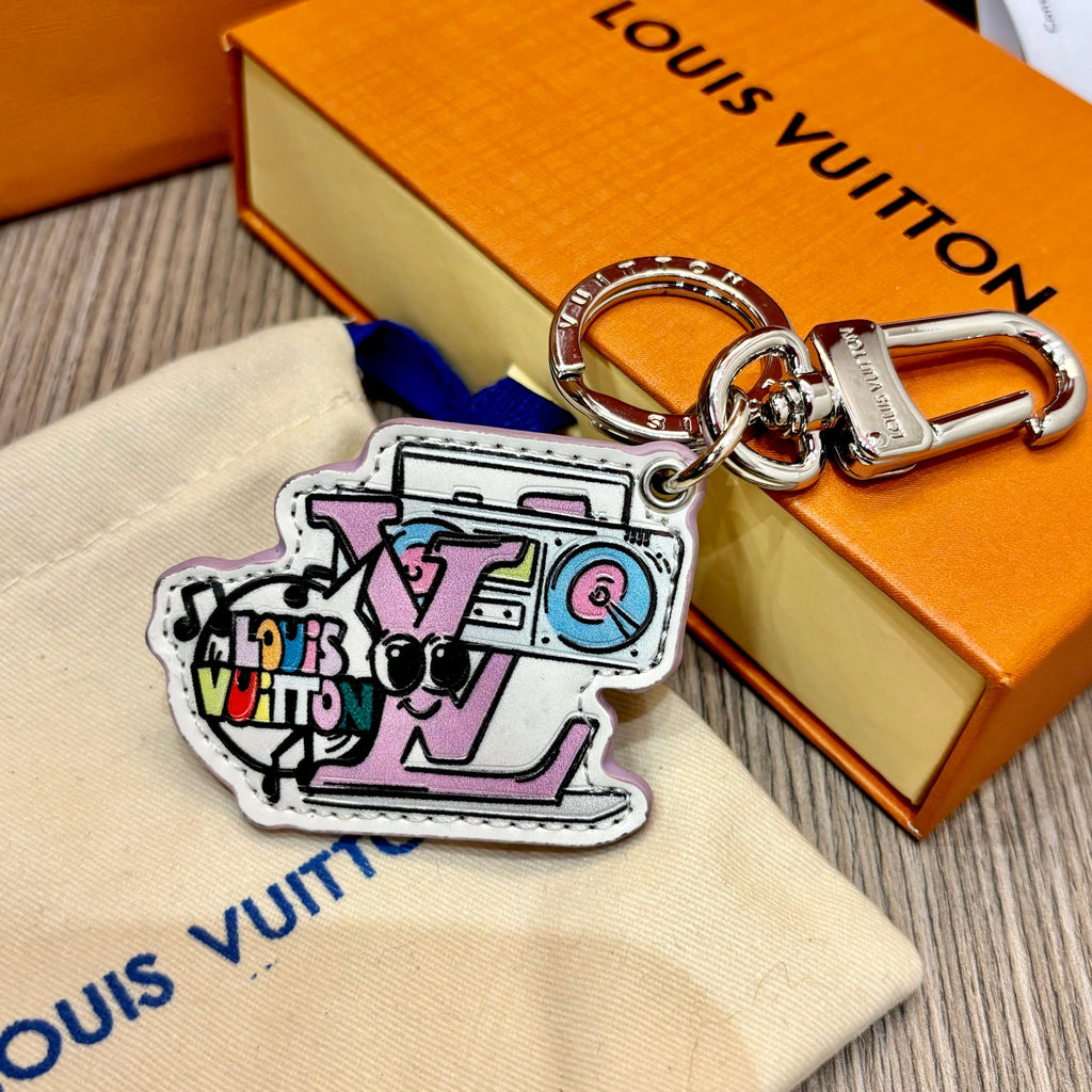 A1Z105E99 Popular bag 's charms accessories